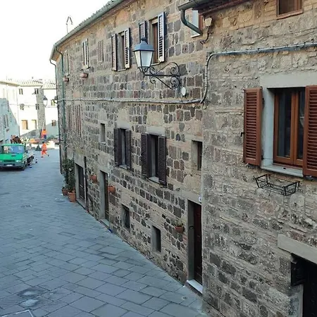 Flat Ghino Di Tacco Historical Centre Radicofani
