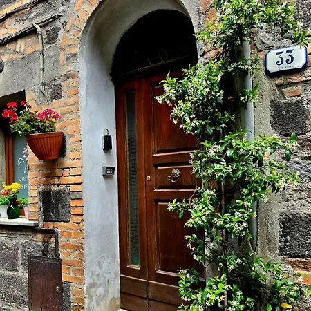 Apartment Flat Ghino Di Tacco Historical Centre *