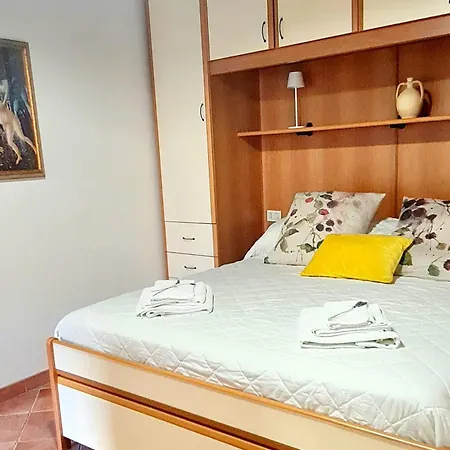 Flat Ghino Di Tacco Historical Centre Apartment *