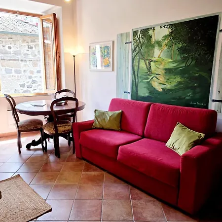 Flat Ghino Di Tacco Historical Centre Daire *
