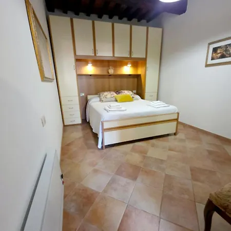 Daire Flat Ghino Di Tacco Historical Centre Radicofani