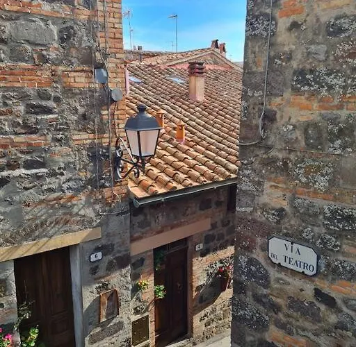 Apartment Flat Ghino Di Tacco Historical Centre *