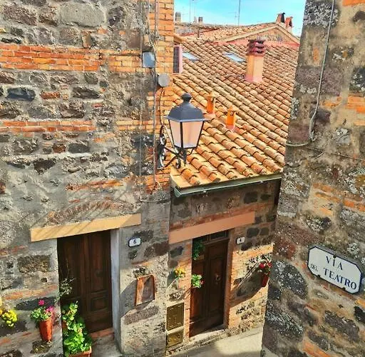 Flat Ghino Di Tacco Historical Centre