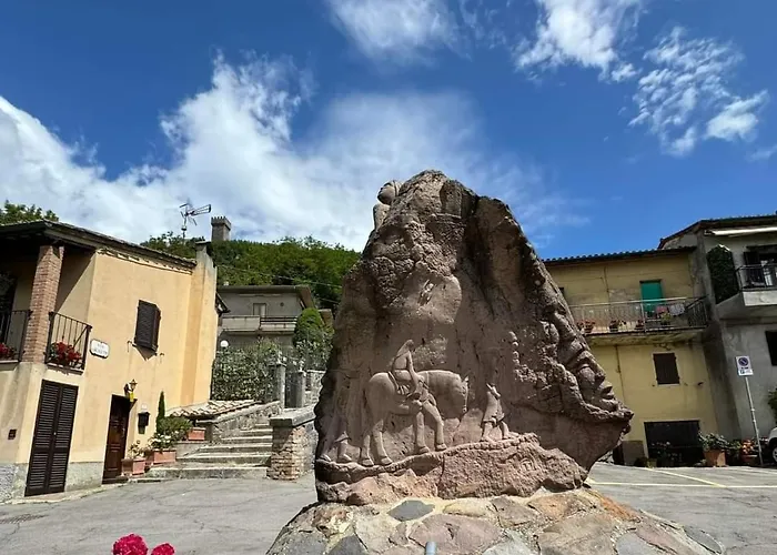 Flat Ghino Di Tacco Historical Centre